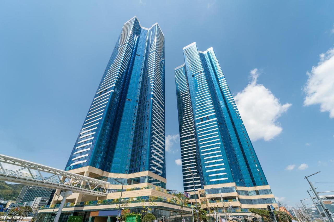 Le Collective Busan Station Exteriör bild
